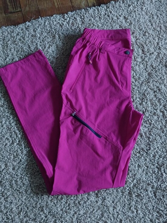 Pants - Pink Hiking Pants With 4 Zippered Pockets In Great Condition